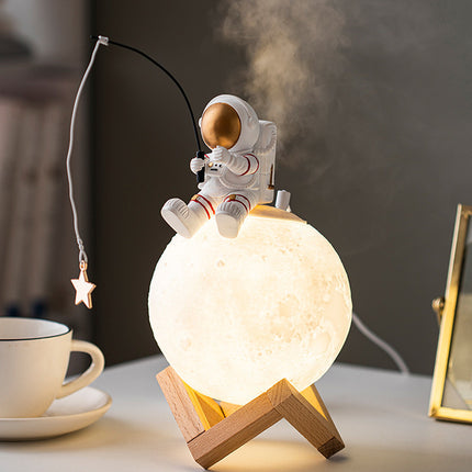 Astronaut Figurines Home Decoration Resin Space Man Miniature Night Light Humidifier Cold Fog Machine Accessories