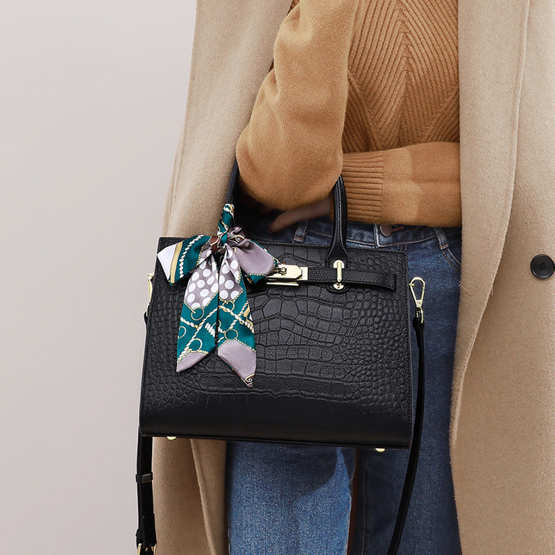 LuxeMama | Handbag | Cowhide Leather Build | Spacious Organization | Black | Versatile Everyday Use -