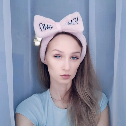 Coral velvet butterfly end hair band