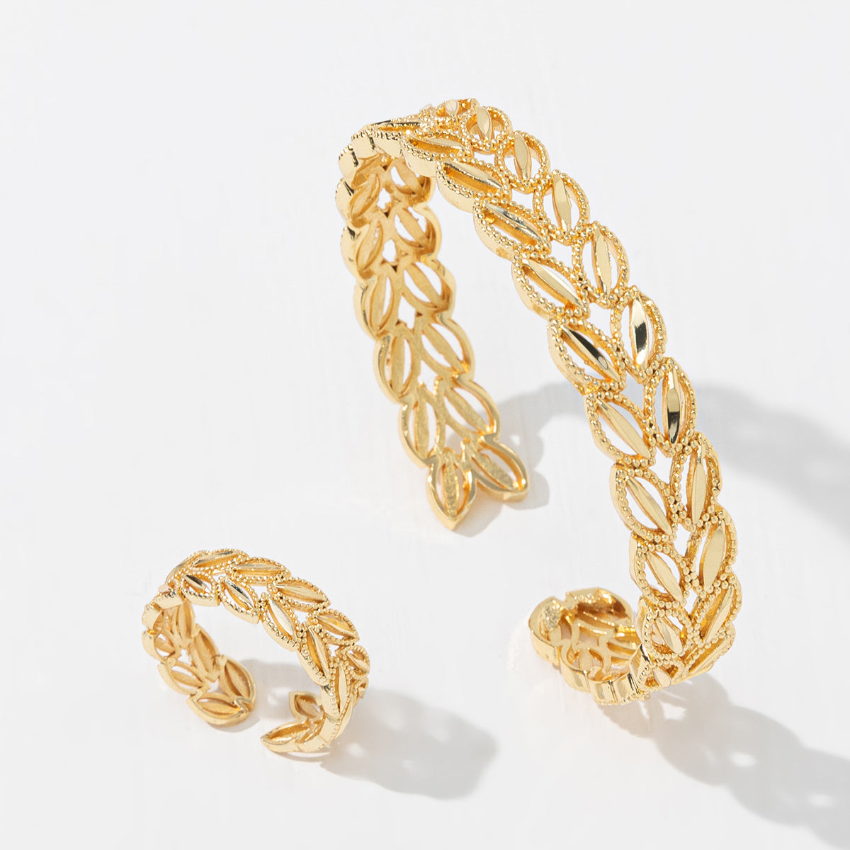 AuroraLux | Bracelet and Ring Set | 18K Gold Plated | Wheat Ear Leaves Design | Yellow Gold | Everyday Shine -