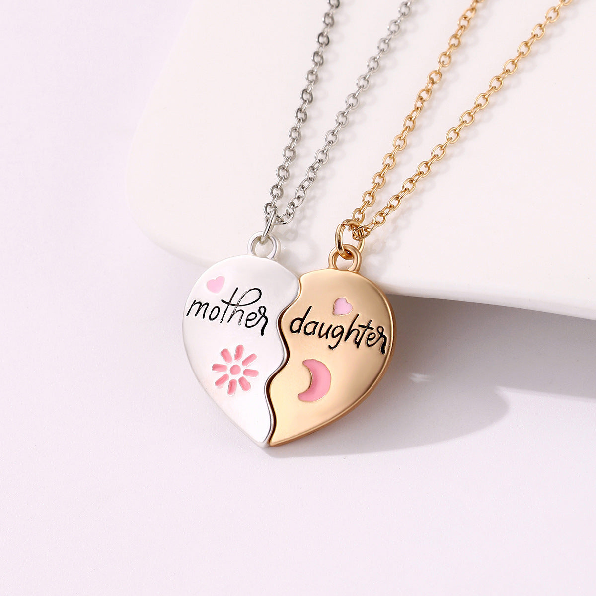 HeartLink | Mother Daughter Necklace Set | 18k Gold Plated | Magnetic Heart Pendants | Gold | Perfect Mothers Day Gift -